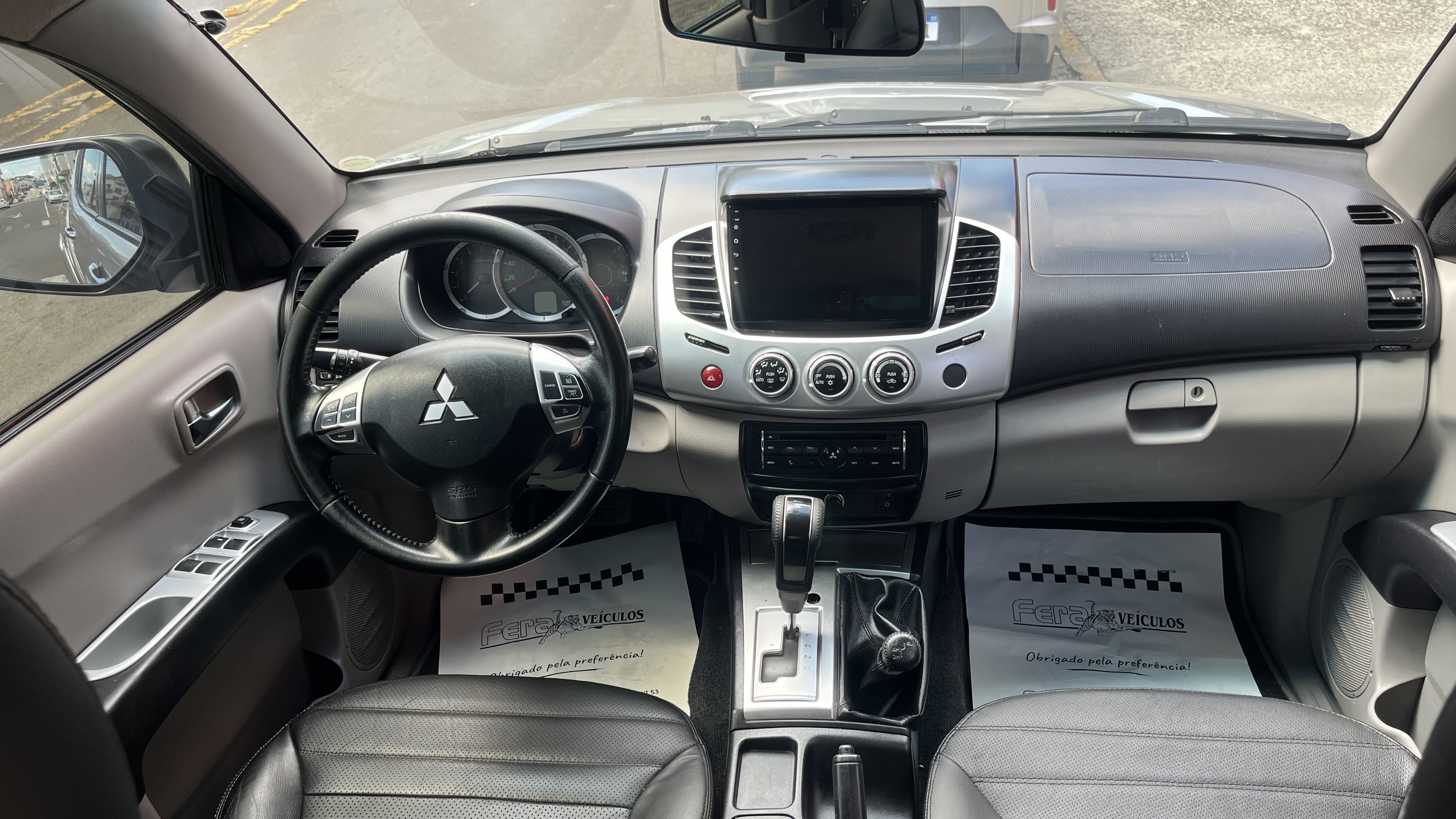 Mitsubishi L200 TRITON HPE 3.2 CD Int. 4X4 Diesel Aut - foto 5