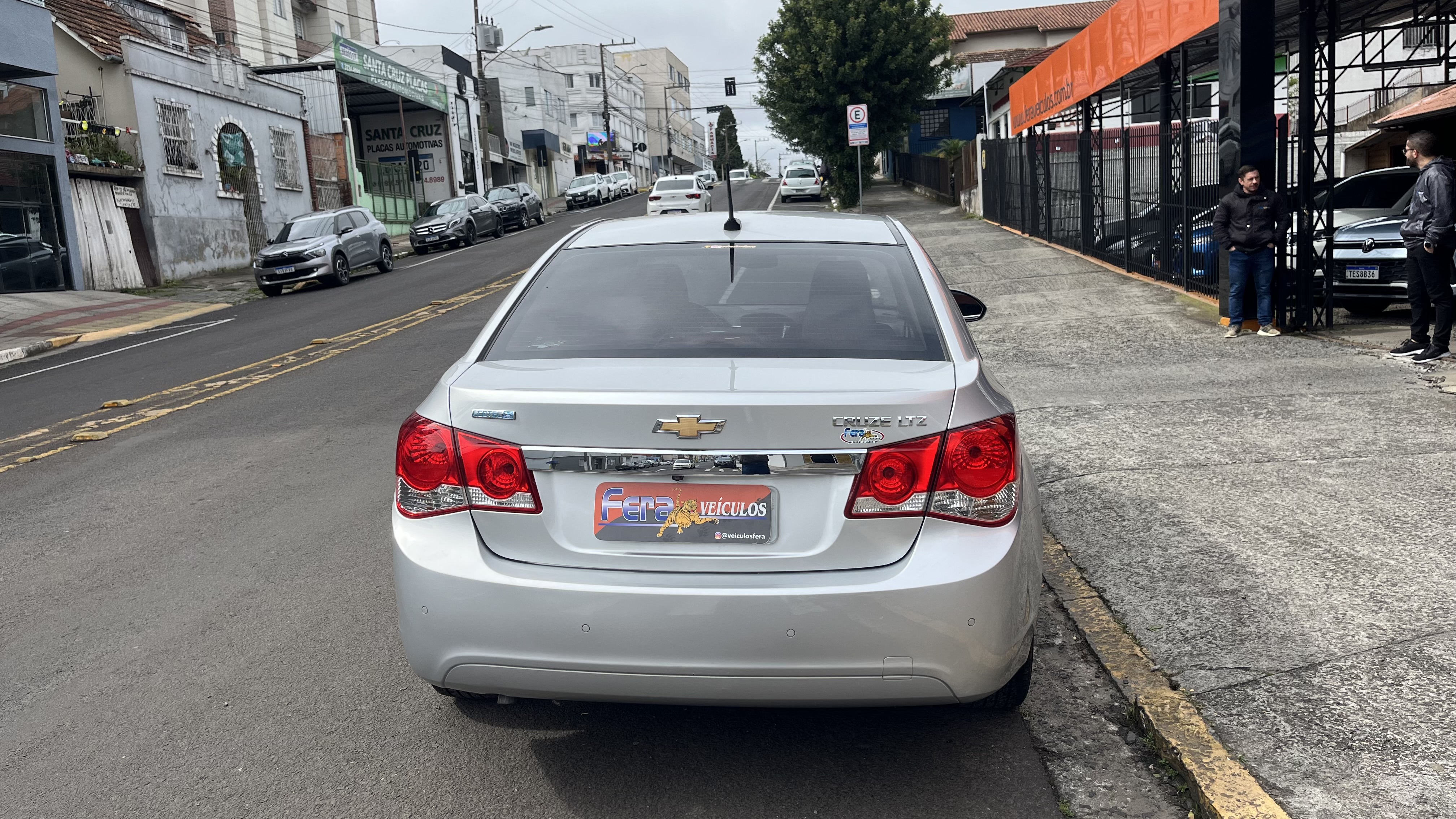 Chevrolet Cruze LTZ 1.8 16V Flexpower 4P Aut… - foto 8
