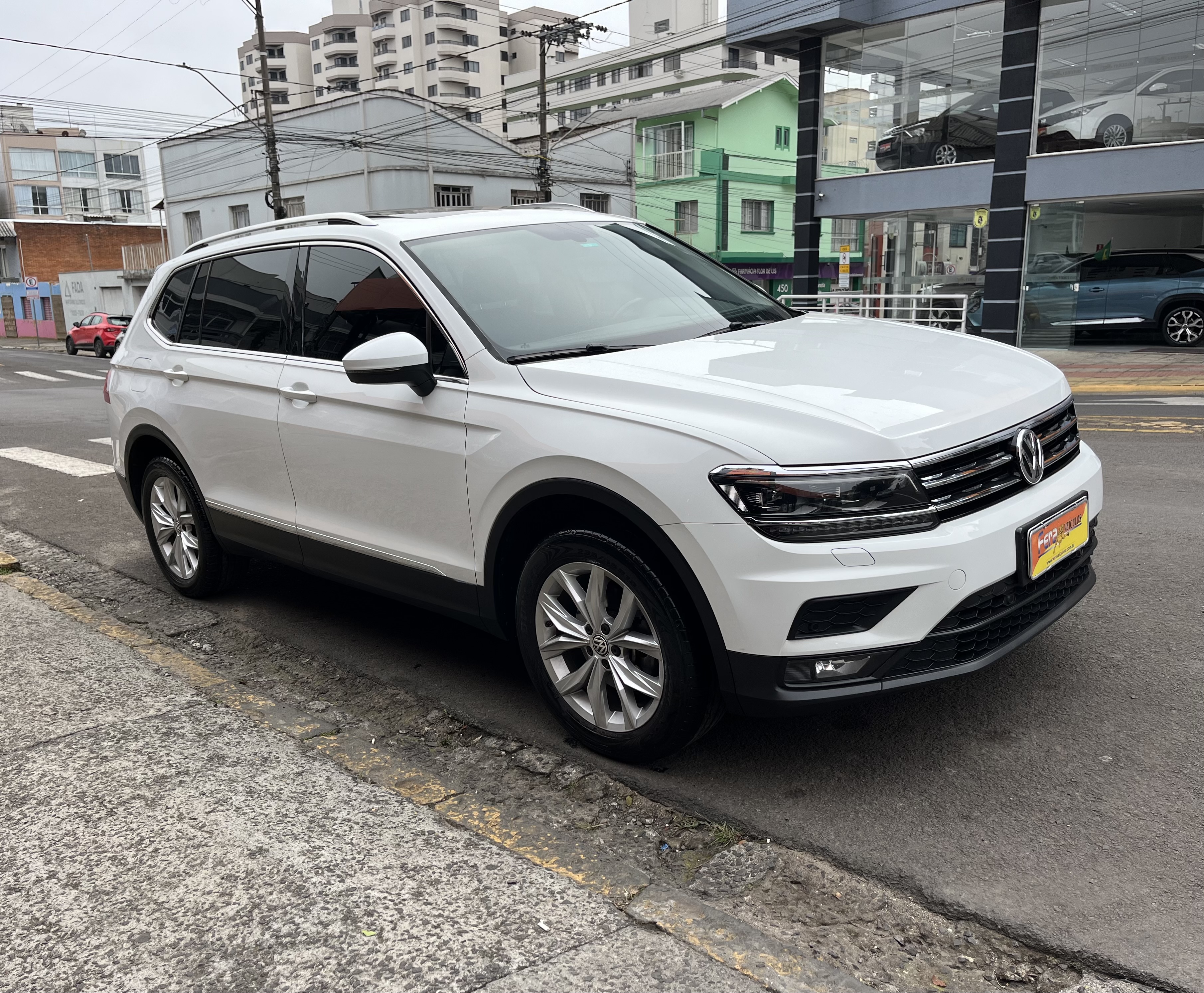 Volkswagen Tiguan 1.4 250 TSI TOTAL FLEX ALLASPACE - foto 3