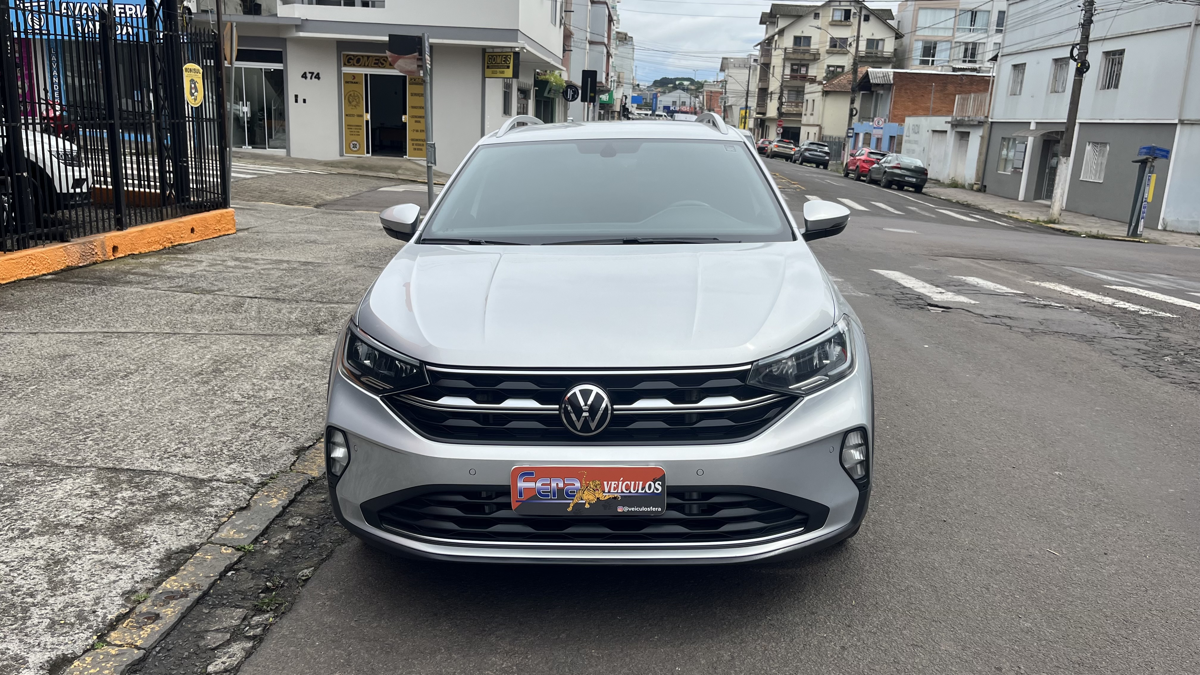 Volkswagen Nivus HIGHLINE 1.0 200 TSI Flex Automático - foto 2