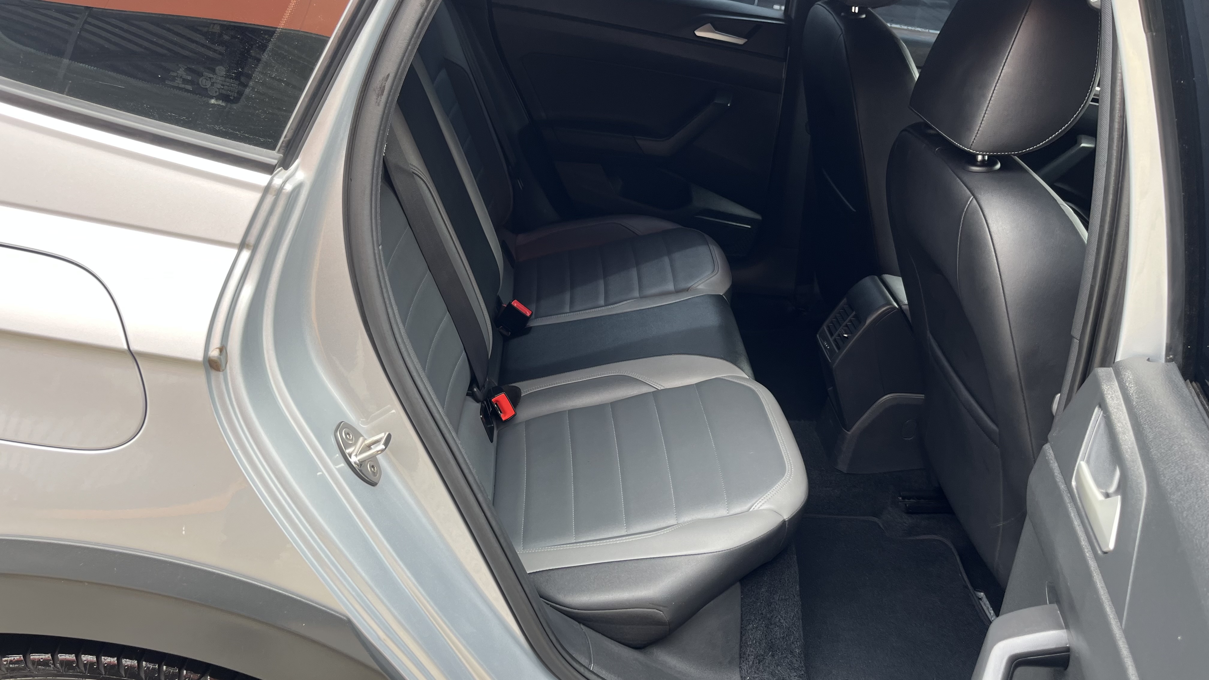 Volkswagen Nivus HIGHLINE 1.0 200 TSI Flex Automático - foto 7