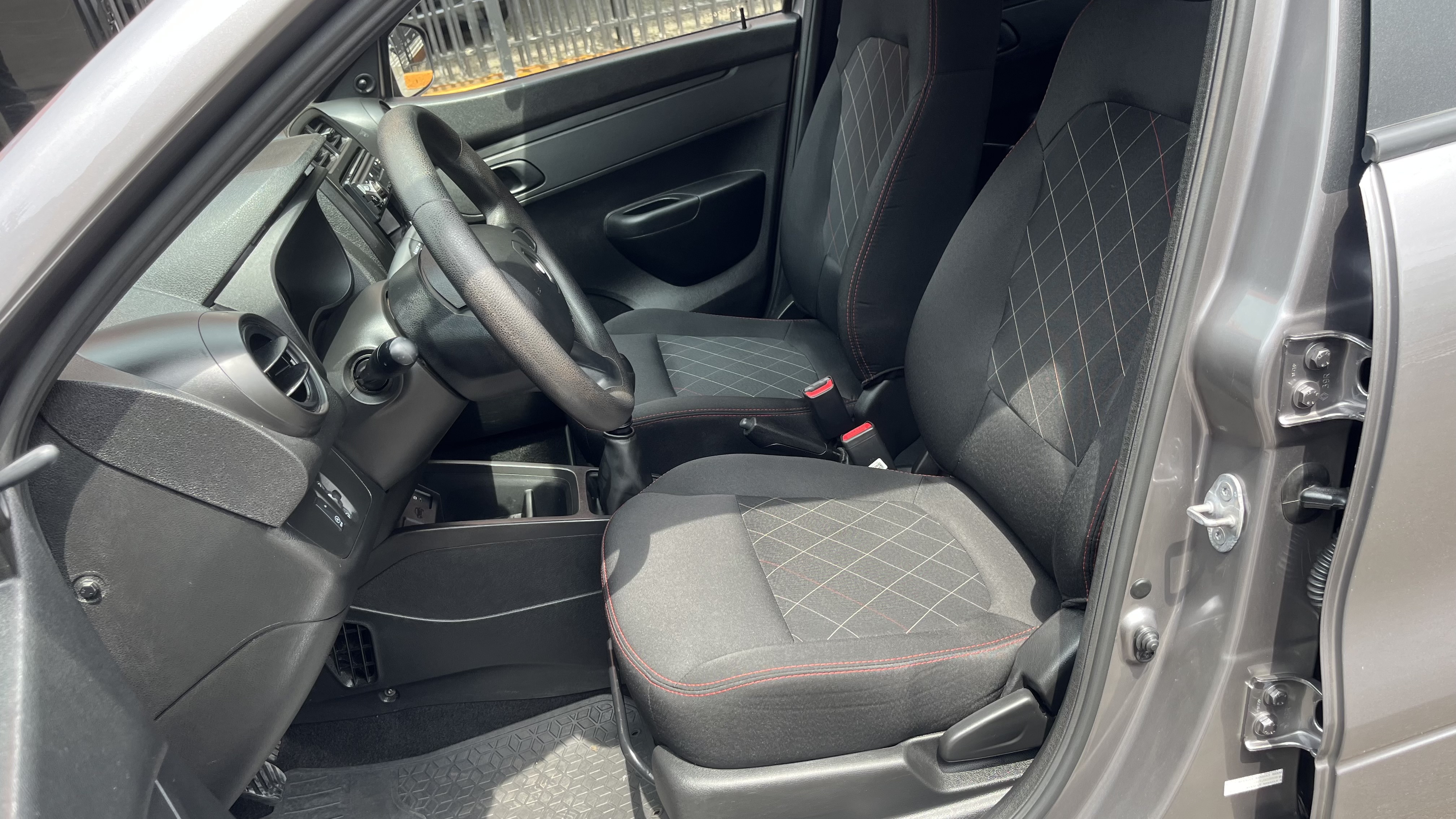 Renault Kwid 1.0 Zen 12V Flex 5P Manual… - foto 7